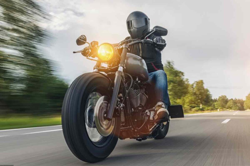 Quale patente occorre per guidare una moto?