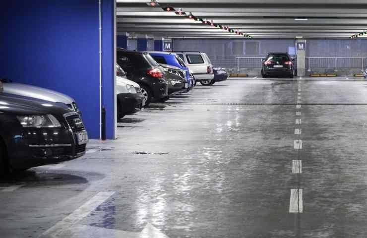 Trovare auto parcheggio smartphone